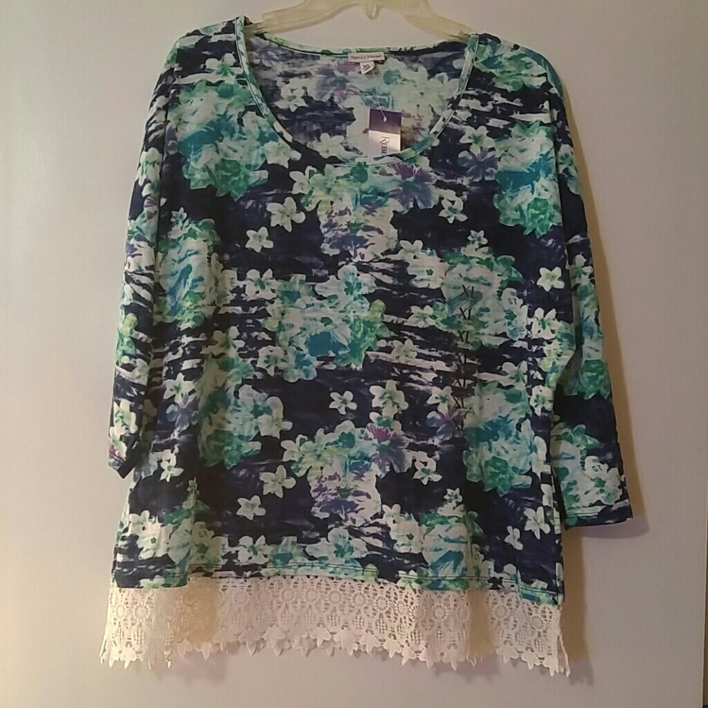 NWT Rebecca Malone top